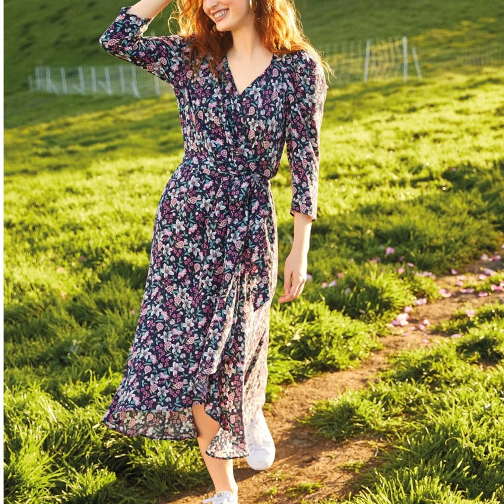 Amour Vert Mollie Wrap Dress in Zumba Floral